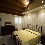 Aliai فندق