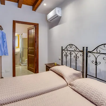 Hotel Aliai 3*