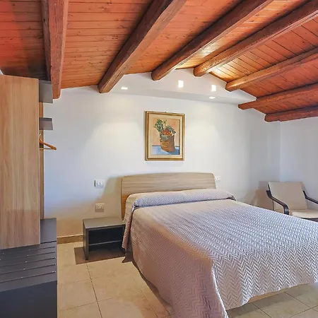 Hotel Aliai 3*