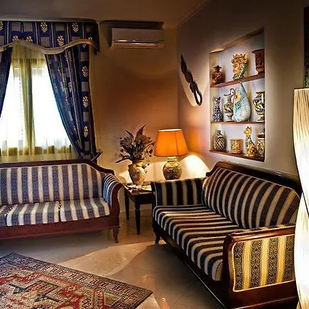 Aliai Hotel 3*