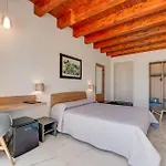 Aliai Hotel 3*