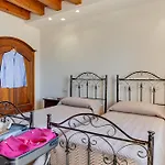 Aliai Hotel