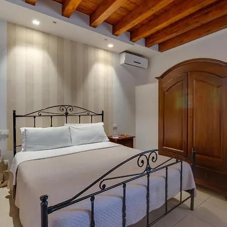 Aliai Hotel