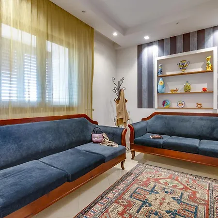 Aliai Hotel